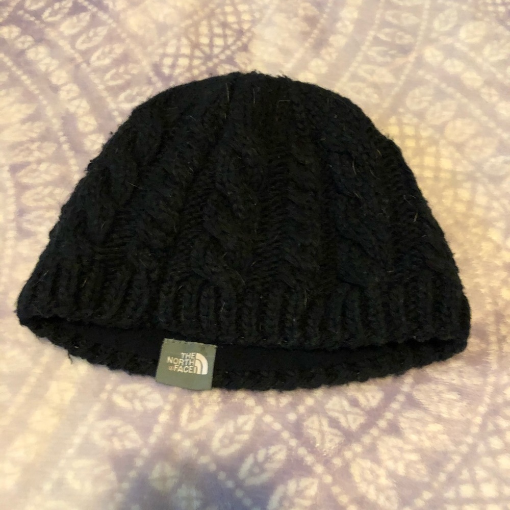 North face insulated black beanie